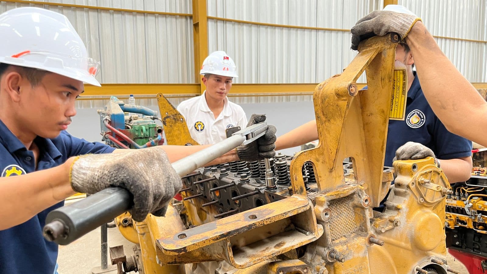 Pelatihan Praktik Alat Berat - Hands-on Training
